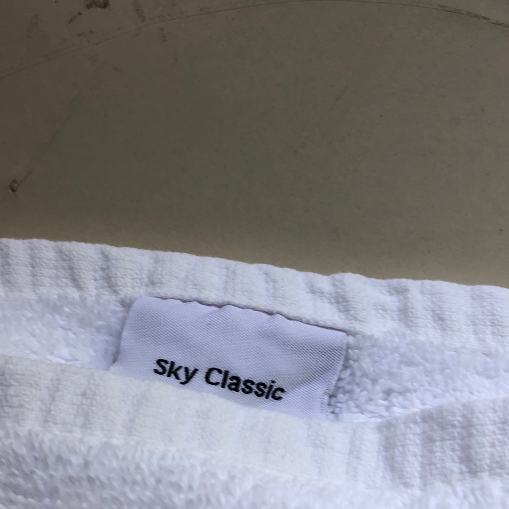 Classic White Plush Bath Towels - Soft Cotton Terry - Picture 2 of 3
